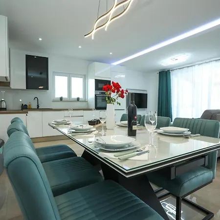 Ante With Private Pool * Donje Rastane