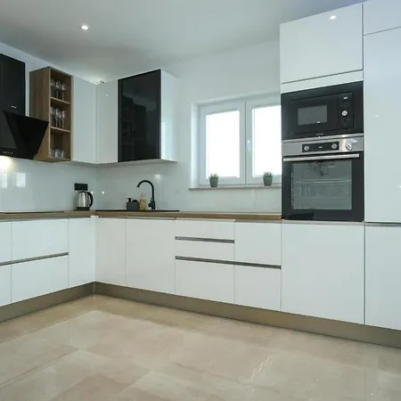 Ante With Private Pool וילה