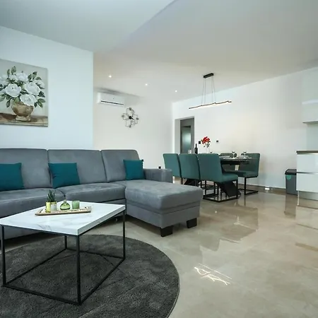 וילה Ante With Private Pool Donje Rastane