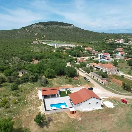 Ante With Private Pool Donje Rastane