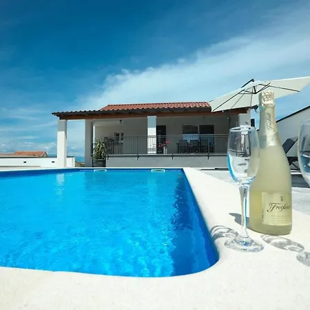 Willa Ante With Private Pool