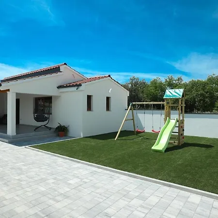 וילה Ante With Private Pool Donje Rastane