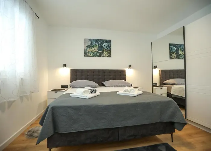 Ante With Private Pool فيلة Donje Rastane