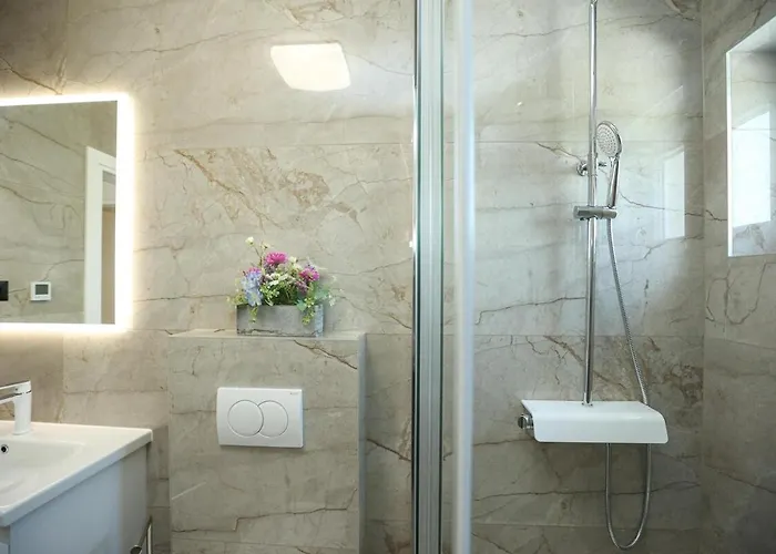 Ante With Private Pool