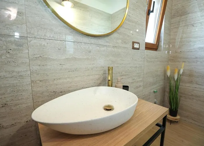 Ante With Private Pool *