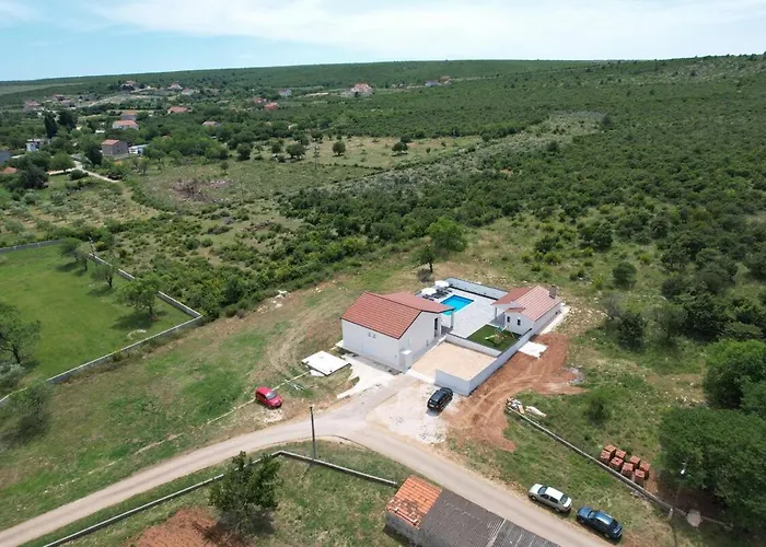 Ante With Private Pool