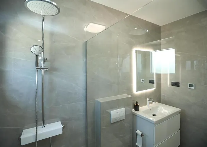 Ante With Private Pool * Donje Rastane