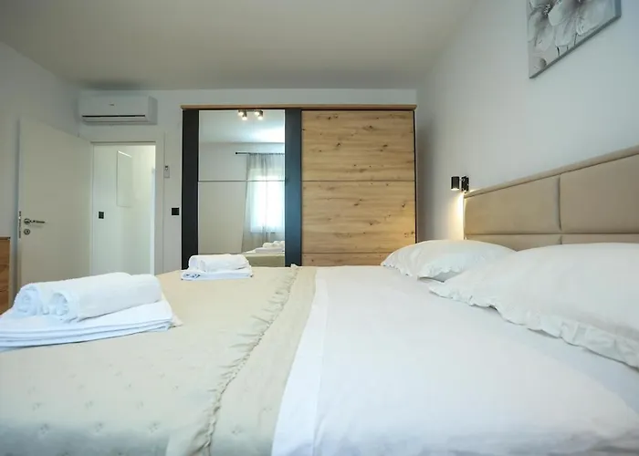 فيلة Ante With Private Pool