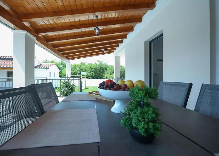 Ante With Private Pool فيلة *